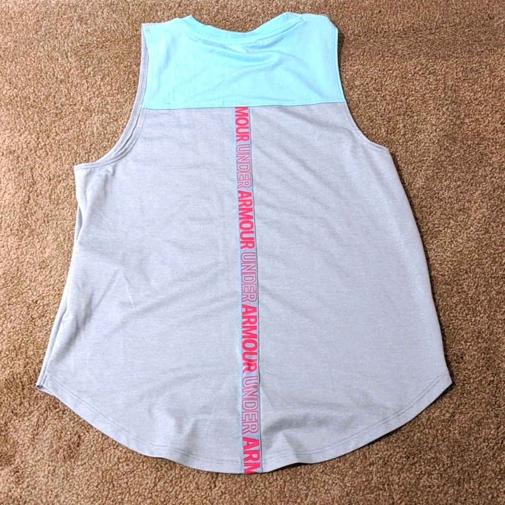 GUC: Under armour girls tank top (m) - Picture 3 of 5